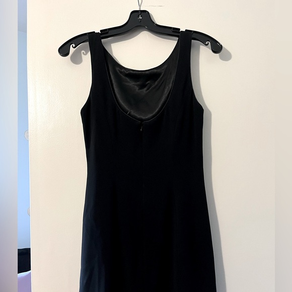 Beautiful THEIA Couture size 4 mini dress! - Picture 4 of 6